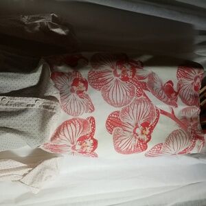 Sz 14 Pretty Lined Floral Skirt